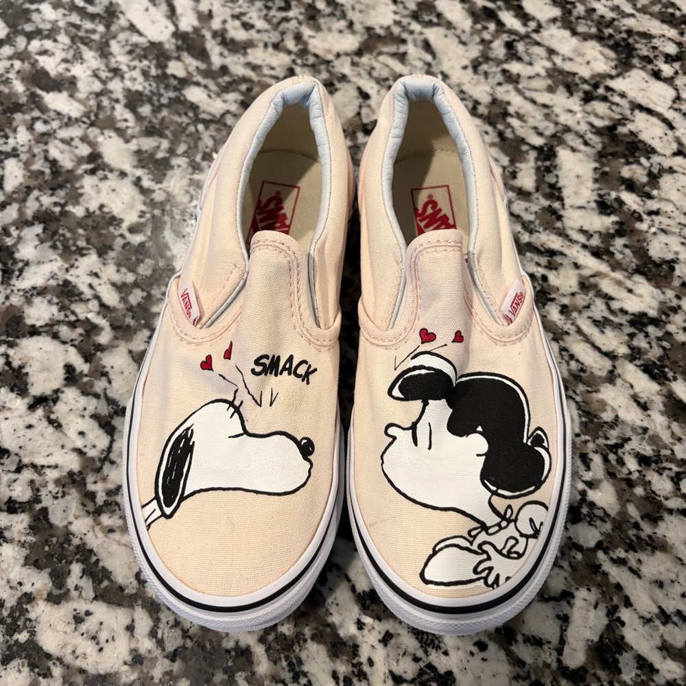 Peanuts Kids Vans